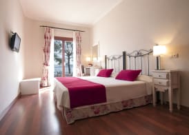 Hotel Cala Fornells 4