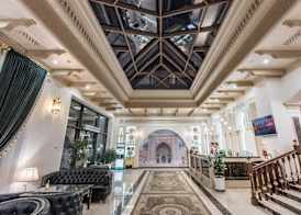 Huayue Mansion Hotel 5