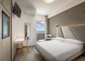 Hotel Tirreno 4