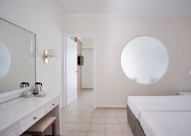 Kiotari Miraluna Beach Resort 4