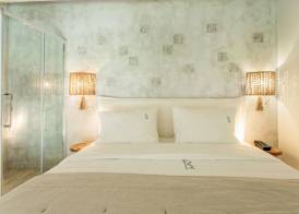 Blue Carpet Luxury Suites 4