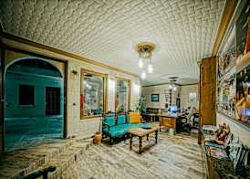 Elysee Cave House 4