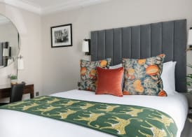 The Selwyn Hotel 2