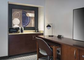 Courtyard by Marriott Norwalk 4