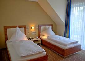 Hotel Friesische Wehde 2