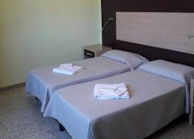 HOTEL HRS 5