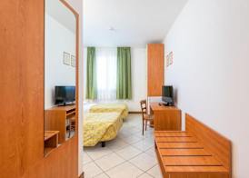 Albergo Nuova Aurora - FREE PARKING & BREAKFAST 2
