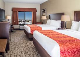 Gray Wolf Inn & Suites 5