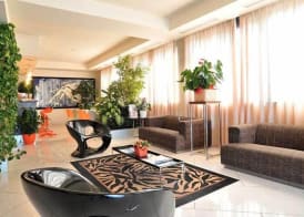 Inn Hotel 5