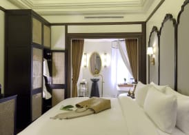 V Maison Boutique Hotel 5