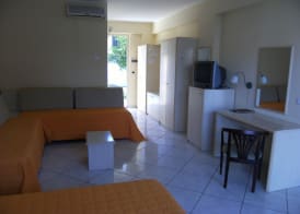 King's House Hotel Resort 4