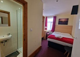 Hotel 65 3