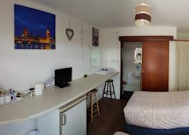Chelford Guesthouse 5