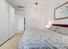 Lovely 3 rooms apartment close Trastevere Station 5