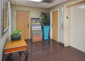 H3 Inn & Suites - LAX Airport - Los Angeles 3