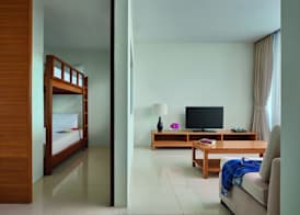 Splash Beach Resort Phuket, Family-Friendly Beachfront Resort 5