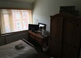 The Hollies Inn 5