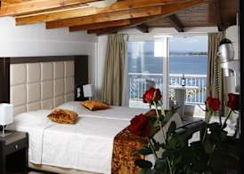 Nirikos Hotel 2