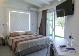 Limone Beach Resort 5