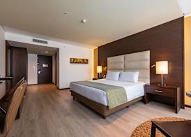 Hotel Estelar Milla De Oro 5