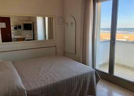 Hotel Columbia Frontemare 2