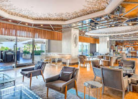 Wyndham Grand Istanbul Kalamış Marina Hotel 5