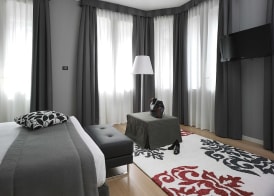 Palace Suite 3