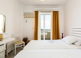 Castello Bianco Aparthotel 5