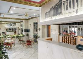 Marble House 3