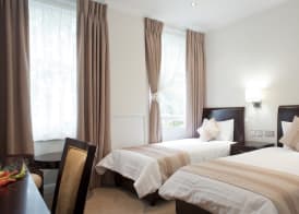 The Villa Kensington 5