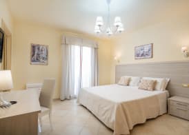 Hotel Regina Elena 4