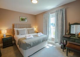Woodfalls Inn 5