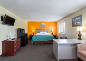 Super 8 by Wyndham Greensboro/Coliseum/Conv. 4