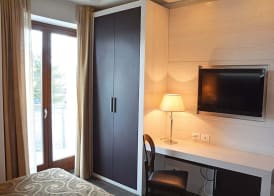 S Hotel 5