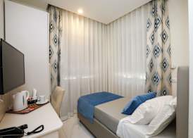 Vomero High Hotel 5