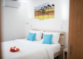 Toparadis Guest House 2