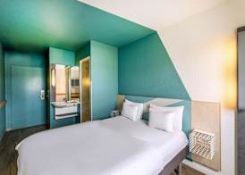 B&B HOTEL Freiburg-West 4
