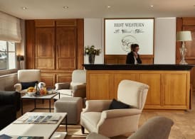Best Western Le Cheval Blanc -Vue sur le port-plein centre ville 4