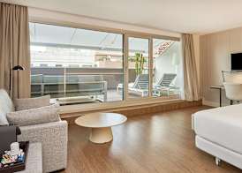 NH Sants Barcelona 4
