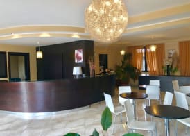 Hotel Park Village 2