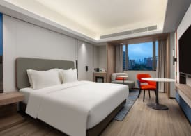 Holiday Inn Express Shanghai Gumei by IHG 4