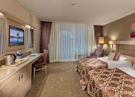 Miracle Resort Hotel 3