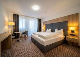 EE Hotel 4