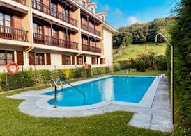 Hotel Comillas 5