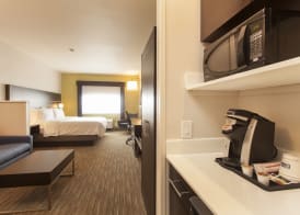Holiday Inn Express & Suites SANTA FE by IHG 2