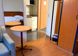 Keyless Boardinghouse 5