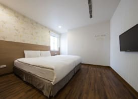 Tomorrow Hotel 5