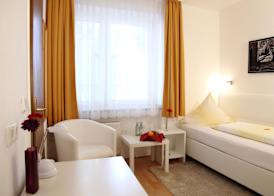 Stadt-gut-Hotel Rheinischer Hof 3