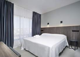 Hotel Base - Adults Only 4