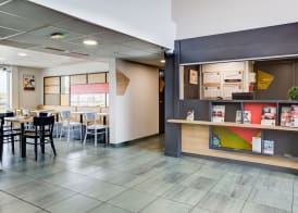 B&B HOTEL Beauvais 4